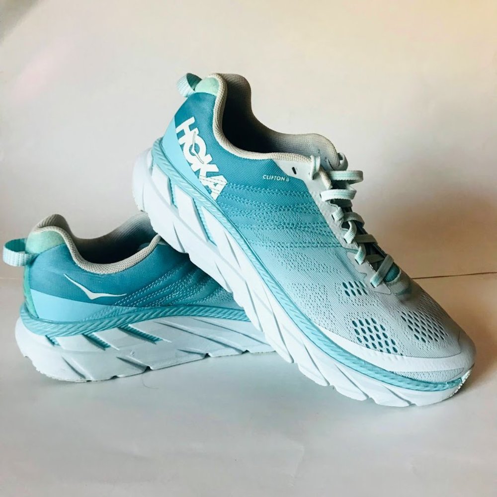 HOKA ONE ONE Clifton 6 Antigua Sand Blue Running Shoes - Sz 9.5 D Wide